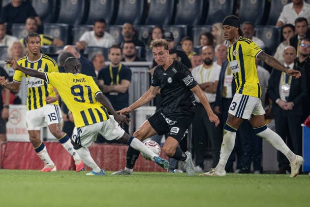 Fenerbahce v Sturm Graz - UEFA Champions League ISTANBUL, TURKIYE - AUGUST 5: N Golo Kante (91) of Fenerbahce in action during the UEFA Champions League third qualifying round first leg match between Fenerbahce and Sturm Graz at Chobani Stadium in Istanbul, Turkiye, on August 5, 2026. Celal Gunes Anadolu Istanbul Turkey. Editorial use only. Please get in touch for any other usage.  Copyright: x2026xAnadoluxCelalxGunesx