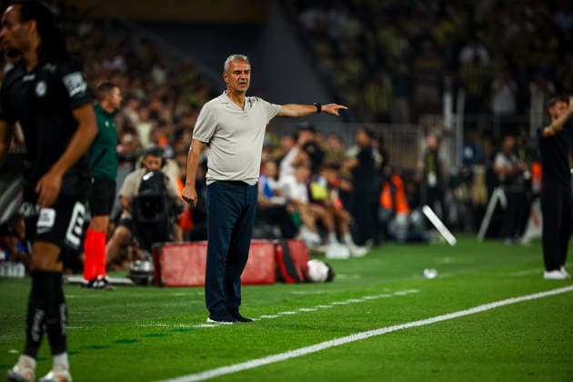 Fenerbahce vs Sturm Graz UEFA Champions League Qualification 3rd Round 1st leg Coach of Fenerbahce, Ismail Kartal looks on during the match. Fenerbahce and Sturm Graz faced each other at UEFA Champions League Qualification 3rd Round 1st leg. The match took place in Chobani Fenerbahce Sukru Saracoglu Stadium on August 5th, 2026. Istanbul Istanbul Turkey Copyright: xBurakxBasturkx