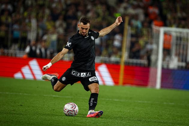 776539845 Jurgen Heil of SK Sturm Graz kicks the ball during the match. Fenerbahce and Sturm Graz faced each other at UEFA Champions League Qualification 3rd Round 1st leg. The match took place in Chobani Fenerbahce Sukru Saracoglu Stadium on August 5th, 2026. Istanbul Istanbul Turkey Copyright: xBurakxBasturkx