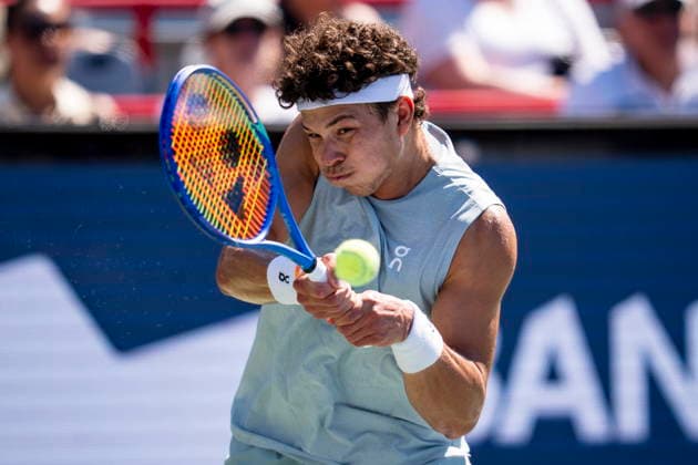 August 5, 2026, Montreal, Pq, Canada: Ben Shelton of USAÃ‚ returns the ball to Jenson Brooksby of USAÃ‚ on day four of the National Bank Open tennis tournament in Montreal on Wednesday, August 5, 2026. Canada News - August 5, 2026  - ZUMAc35_ 20260805_zaf_c35_072 Copyright: xChristopherxKatsarovx