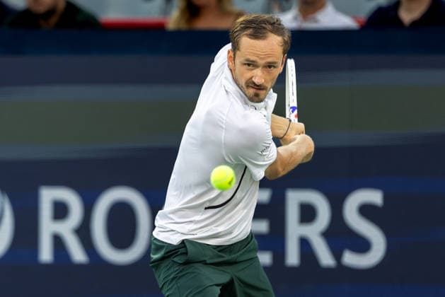 August 5, 2026, Montreal, Quebec, Canada: DANIIL MEDVEDEV (4) backhand in match against Botic Van De Zandschulp from Nederlands in second round at Canadian Open at IGA stadium in Montreal, Quebec, Canada on 2026-08-05 TENNIS: Canadian Open Montreal 2026  - ZUMAl189 20260805_zsp_l189_109 Copyright: xYannickxLegarex