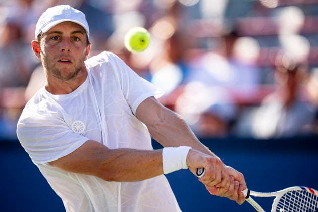 August 5, 2026, Montreal, Pq, Canada: Tallon Griekspoor of Netherlands returns the ball from Alexander Zverev of GermanyÃ‚ on day four of the National Bank Open tennis tournament in Montreal on Wednesday, August 5, 2026. Canada News - August 5, 2026  - ZUMAc35_ 20260805_zaf_c35_121 Copyright: xChristopherxKatsarovx