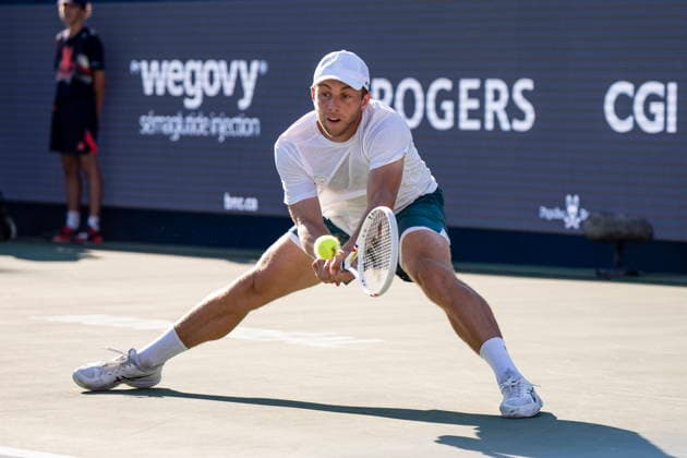 August 5, 2026, Montreal, Pq, Canada: Tallon Griekspoor of Netherlands returns the ball from Alexander Zverev of GermanyÃ‚ on day four of the National Bank Open tennis tournament in Montreal on Wednesday, August 5, 2026. Canada News - August 5, 2026  - ZUMAc35_ 20260805_zaf_c35_125 Copyright: xChristopherxKatsarovx