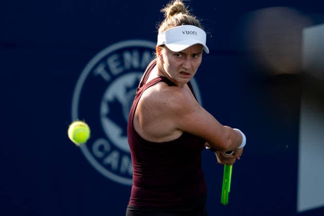 TORONTO, ON - AUGUST 05: Barbora Krejcikova of Czech Republic returns a shot during her match at the WTA, Tennis Damen National Bank Open tournament on August 5, 2026 at Sobeys Stadium in Toronto, ON, Canada (Photo by Julian Avram Icon Sportswire) TENNIS: AUG 05 National Bank Open EDITORIAL USE ONLY Icon2608050240