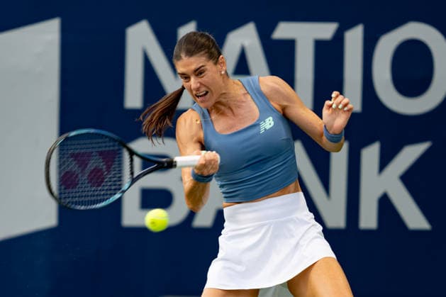 TORONTO, ON - AUGUST 05: Sorana Cirstea of Romania returns a shot during her match at the WTA, Tennis Damen National Bank Open tournament on August 5, 2026 at Sobeys Stadium in Toronto, ON, Canada (Photo by Julian Avram Icon Sportswire) TENNIS: AUG 05 National Bank Open EDITORIAL USE ONLY Icon2608050332