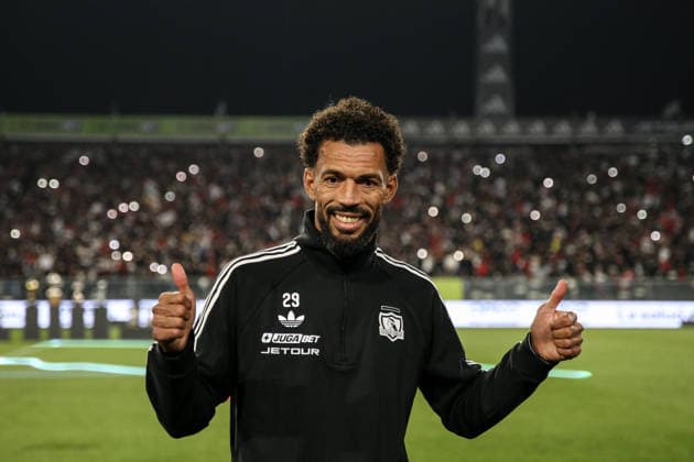 August 5, 2026, Santiago, Chile: Cape Verdean goalkeeper JOSIMAR JOSE EVORA DIAS , known as VOZINHA, is presented as a new signing for the Chilean club Colo-Colo before a large crowd of fans at the Estadio Monumental in Santiago, Chile. Colo-Colo Presents Vozinha  - ZUMAu105 20260805_zip_u105_017 Copyright: xManuelxUrzuax