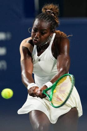 National Bank Open 2026 - Day 5 TORONTO, CANADA - AUGUST 5 : Alycia Parks of the United States in action against Alexandra Eala of Philippines in the round of 64 during the WTA, Tennis Damen 1000 National Bank Open in Toronto, Ontario, Canada on August 5, 2026. Mert Alper Dervis Anadolu Ontario Canada. Editorial use only. Please get in touch for any other usage.  Copyright: x2026xAnadoluxMertxAlperxDervisx