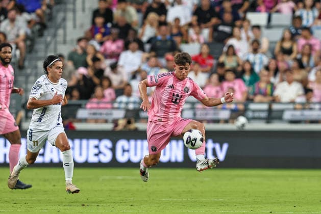 August 5, 2026, Miami, Florida, USA: NOAH ALLEN (32) of Inter Miami CF controls a ball during a Leagues Cup 2026 soccer match between Inter Miami CF and Atletico de San Luis Soccer 2026: Inter Miami CF 4:2 Atletico De San Luis.  - ZUMAa257 20260805_zsp_a257_006 Copyright: xChrisxArjoonx
