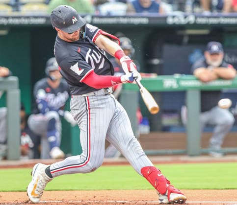 MLB, Baseball Herren, USA 2026: Twins Vs Royals August 5th AUG 05, 2026:Minnesota Twins catcher Ryan Jeffers (27) at bat against the Kansas City Royals at Kauffman Stadium Kansas City, MO. Roman Puno CSM (Credit Image: Â Roman Puno Cal Media) Kansas City Missouri United States EDITORIAL USE ONLY Copyright: xx ZUMA-20260805_zma_c04_015.jpg RomanxPunox csmphotothree508927