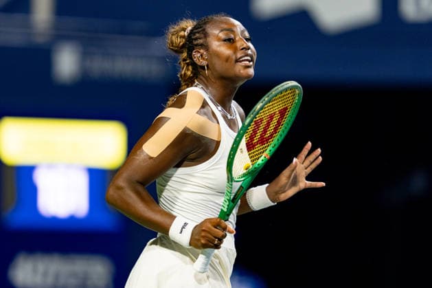 TORONTO, ON - AUGUST 05: Alycia Parks of the United States reacts during her match at the WTA, Tennis Damen National Bank Open tournament on August 5, 2026 at Sobeys Stadium in Toronto, ON, Canada (Photo by Julian Avram Icon Sportswire) TENNIS: AUG 05 National Bank Open EDITORIAL USE ONLY Icon2608050367