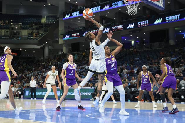CHICAGO, USA - August 5: Natasha Cloud (9 Chicago Sky) shoots the ball during the WNBA, Basketball Damen, USA game between the Chicago Sky and Los Angeles Sparks at Wintrust Arena on Monday, August 5 in Chicago, USA  Copyright: xShainaxBenhiyoun SPPx Sportspressphoto_SPR201402