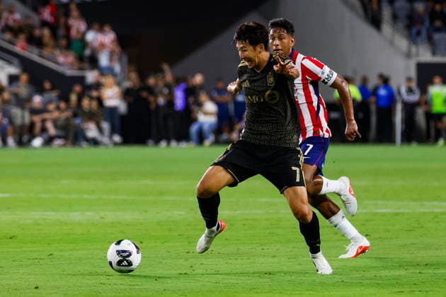 Leagues Cup - LAFC vs Chivas Guadalejara LAFC forward Son Heung-min (7) dribbles upfield during the first half of a Leagues Cup match between Los Angeles FC and Club Deportivo Guadalajara (Chivas) at BMO Stadium in Los Angeles, California, USA, 05 August 2026. LOS ANGELES CALIFORNIA UNITED STATES  Copyright: xCHRISxTORRESx