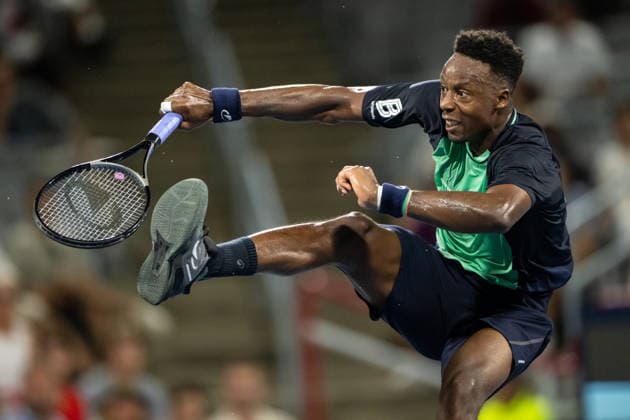 MONTREAL, QC - AUGUST 05: Gael Monfils from France jumps against Learner Tien from USA during their singles second round match on day three of the ATP, Tennis Herren 1000 National Bank Open presented by Rogers at Stade IGA on August 5, 2026 in Montreal, Quebec, Canada.(Photo by Vincent Ethier Icon Sportswire) TENNIS: AUG 05 National Bank Open EDITORIAL USE ONLY Icon2608059884