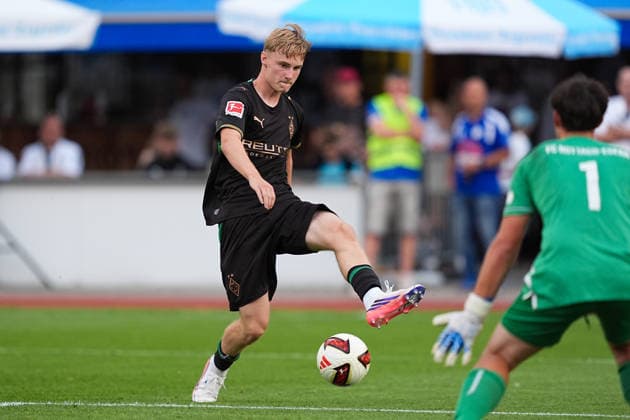 05.08.2026, xydrx, Fußball, Testspiel, FC Rottach-Egern - Borussia Mönchengladbach, Saison 2026 2027, Stadion am Birkenmoos: Edin Biber (Borussia Moenchengladbach, 24) DFB regulations prohibit any use of photographs as image sequences and or quasi-video. *** August 5, 2026, xydrx, soccer, friendly match, FC Rottach Egern vs. Borussia Mönchengladbach, 2026–2027 season, Birkenmoos Stadium, Edin Biber, Borussia Mönchengladbach, 24. DFB regulations prohibit any use of photographs as image sequences and or quasi-video Copyright: HMBxMedia YannisxDreimann