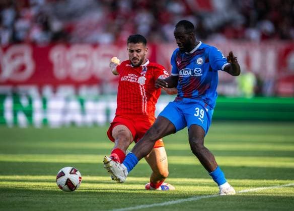 FUSSBALL REGIONALLIGA NORDOST - SAISON 2026-2027 - 3. SPIELTAG FC ROT WEISS ERFURT - SV TASMANIA BERLIN ** NUR FÜR REDAKTIONELLE ZWECKE ** EDITORIAL USE ONLY **<p>05 08 2026-Erfurt: Fussball Regionalliga Nordost 3. Spieltag Saison 2026-2027 Steigerwaldstadion FC Rot Weiss Erfurt - SV Tasmania Berlin im Foto: Sofiane Ikene 4 (FC Rot‘Weiß Erfurt) im Zweikampf mit Erich Berko 39 (SV Tasmania Berlin) ( Deutschland Thueringen Erfurt Copyright: SaschaxFromm *** SOCCER REGIONAL LEAGUE NORTHEAST 2026–2027 SEASON, MATCHDAY 3: FC ROT WEISS ERFURT VS. SV TASMANIA BERLIN ** FOR EDITORIAL USE ONLY ** EDITORIAL USE ONLY ** Aug. 5, 2026 Erfurt Soccer Northeast Regional League Matchday 3, 2026–2027 Season, Steigerwaldstadion: FC Rot-Weiss Erfurt vs. SV Tasmania Berlin. Photo by Sofiane Ikene. 4 FC Rot’Weiß Erfurt in a tackle with Erich Berko 39 SV Tasmania Berlin Germany Thuringia Erfurt Copyright SaschaxFromm Copyright: SaschaxFromm doc871cak4i71jk25rfugc ,EDITORIAL USE ONLY