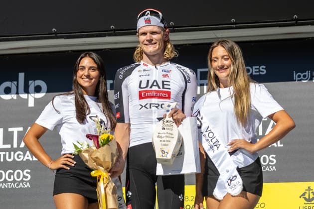 Volta A Portugal 2026 - Prologue Julius Johansen of UAE Team Emirates XRG celebrates on the podium after winning the Prologue of the Volta a Portugal 2026 in Lisbon, Portugal, on August 5, 2026. Lisbon Portugal  Copyright: xEduardoxAlmeidax originalFilename:almeida-voltaapo260805_np3W2.jpg