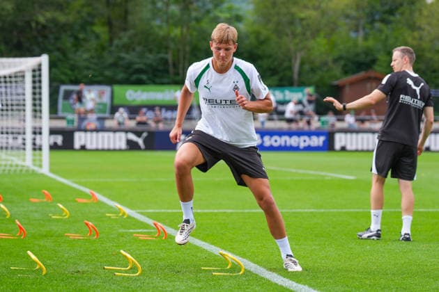 06.08.2026, xydrx, Fußball, Trainingslager, Borussia Mönchengladbach, Saison 2026 2027, Stadion am Birkenmoos: Jan Leszczynski (Borussia Moenchengladbach, 5) DFB regulations prohibit any use of photographs as image sequences and or quasi-video. *** August 6, 2026, xydrx, soccer, training camp, Borussia Mönchengladbach, 2026–2027 season, Birkenmoos Stadium, Jan Leszczynski, Borussia Mönchengladbach, 5 DFB regulations prohibit any use of photographs as image sequences and or quasi-video Copyright: HMBxMedia YannisxDreimann