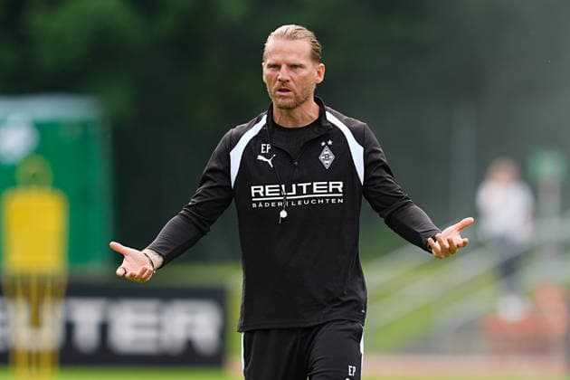 06.08.2026, xydrx, Fußball, Trainingslager, Borussia Mönchengladbach, Saison 2026 2027, Stadion am Birkenmoos: Eugen Polanski (Cheftrainer Borussia Moenchengladbach) gestikulierend DFB regulations prohibit any use of photographs as image sequences and or quasi-video. *** August 6, 2026, xydrx, soccer, training camp, Borussia Mönchengladbach, 2026–2027 season, Birkenmoos Stadium: Eugen Polanski, head coach of Borussia Mönchengladbach, gesturing. DFB regulations prohibit any use of photographs as image sequences and or quasi-video. Copyright: HMBxMedia YannisxDreimann