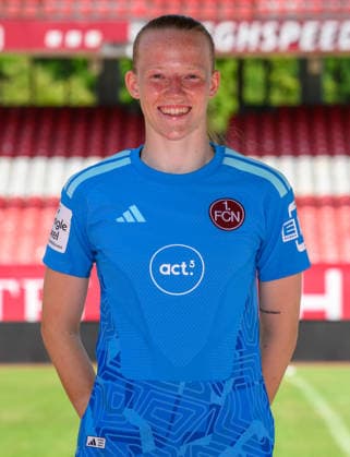 04.08.2026 - 1. FC Nürnberg FCN ( Club Clubfrauen ) - 1. Frauen Fussball Bundesliga BL - Saison 2026 2027 - Fototermin Porträttermin Vorstellung Präsentation Pressetermin - - xwoxzix - Einzelbild Einzelfoto Portrait Porträt Kopfbild - Rebecca Adamczyk (33, 1. FC Nürnberg FCN ) *** August 4, 2026 1 FC Nuremberg FCN Club Women s Team Women s Soccer Bundesliga (BL) 2026–2027 Season Photo Shoot Portrait Session Introduction Presentation Press Conference xwoxzix Single Image Individual Photo Portrait Headshot Rebecca Adamczyk 33, 1 FC Nuremberg FCN