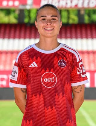 04.08.2026 - 1. FC Nürnberg FCN ( Club Clubfrauen ) - 1. Frauen Fussball Bundesliga BL - Saison 2026 2027 - Fototermin Porträttermin Vorstellung Präsentation Pressetermin - - xwoxzix - Einzelbild Einzelfoto Portrait Porträt Kopfbild - Louna Lapassouse (99, 1. FC Nürnberg FCN ) *** August 4, 2026 1 FC Nuremberg FCN Club Women s Team Women s Soccer Bundesliga (BL) 2026–2027 Season Photo Shoot Portrait Session Introduction Presentation Press Event xwoxzix Single Image Individual Photo Portrait Headshot Louna Lapassouse 99, 1 FC Nuremberg FCN