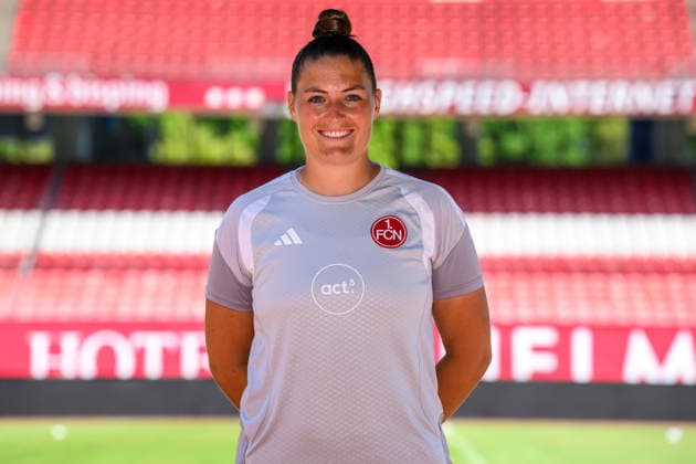 04.08.2026 - 1. FC Nürnberg FCN ( Club Clubfrauen ) - 1. Frauen Fussball Bundesliga BL - Saison 2026 2027 - Fototermin Porträttermin Vorstellung Präsentation Pressetermin - - xwoxzix - Einzelbild Einzelfoto Portrait Porträt Kopfbild - Isabel Bauer ( Co-Trainerin 1. FC Nürnberg FCN ) *** August 4, 2026 1. FC Nürnberg (FCN) Women s Club Women s Soccer Bundesliga (BL) 2026–2027 Season Photo Shoot Portrait Session Introduction Presentation Press Event xwoxzix Single Image Individual Photo Portrait Headshot Isabel Bauer Assistant Coach 1 1. FC Nuremberg (FCN)