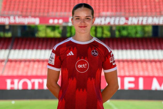 04.08.2026 - 1. FC Nürnberg FCN ( Club Clubfrauen ) - 1. Frauen Fussball Bundesliga BL - Saison 2026 2027 - Fototermin Porträttermin Vorstellung Präsentation Pressetermin - - xwoxzix - Einzelbild Einzelfoto Portrait Porträt Kopfbild - Marlene Lindner (14, 1. FC Nürnberg FCN ) *** August 4, 2026 1 FC Nürnberg FCN Club Women s Team Women s Soccer Bundesliga (BL) 2026–2027 Season Photo Shoot Portrait Session Introduction Presentation Press Event xwoxzix Single Image Individual Photo Portrait Headshot Marlene Lindner 14, 1 FC Nuremberg FCN