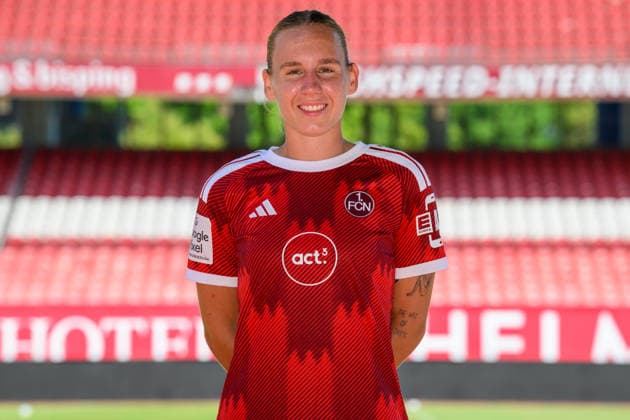 04.08.2026 - 1. FC Nürnberg FCN ( Club Clubfrauen ) - 1. Frauen Fussball Bundesliga BL - Saison 2026 2027 - Fototermin Porträttermin Vorstellung Präsentation Pressetermin - - xwoxzix - Einzelbild Einzelfoto Portrait Porträt Kopfbild - Emöke Emoeke Papai (15, 1. FC Nürnberg FCN ) *** August 4, 2026 1 FC Nuremberg FCN Club Women s Team Women s Soccer Bundesliga (BL) 2026–2027 Season Photo Shoot Portrait Session Introduction Presentation Press Conference xwoxzix Single Image Individual Photo Portrait Headshot Emöke Emoeke Papai 15, 1 FC Nuremberg FCN