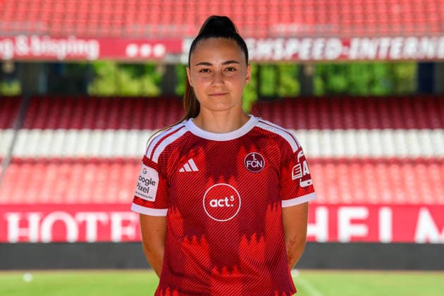04.08.2026 - 1. FC Nürnberg FCN ( Club Clubfrauen ) - 1. Frauen Fussball Bundesliga BL - Saison 2026 2027 - Fototermin Porträttermin Vorstellung Präsentation Pressetermin - - xwoxzix - Einzelbild Einzelfoto Portrait Porträt Kopfbild - Maelle Seguin (28, 1. FC Nürnberg FCN ) *** August 4, 2026 1 FC Nuremberg (FCN) Women s Club Women s Soccer Bundesliga (BL) 2026–2027 Season Photo Shoot Portrait Session Introduction Presentation Press Event xwoxzix Single Image Individual Photo Portrait Headshot Maelle Seguin 28, 1 FC Nuremberg FCN
