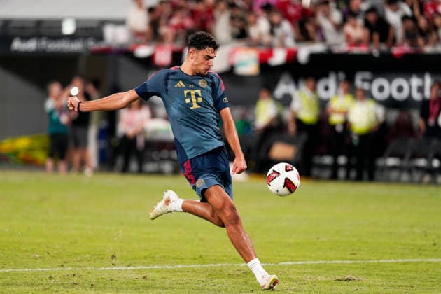HONGKONG-SOCCER FOOTBALL-FEST Aleksandar PavloviÄ‡ of FC Bayern Munich during open training at Kai Tan Stadium during the Audi Football Summit 2026 in Hong Kong, August 6, 2026. NEXPHER Vernon Yuen HONG KONG