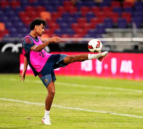 HONGKONG-SOCCER FOOTBALL-FEST Nathaniel Brown of FC Bayern Munich during open training at Kai Tan Stadium during the Audi Football Summit 2026 in Hong Kong, August 6, 2026. NEXPHER Vernon Yuen HONG KONG