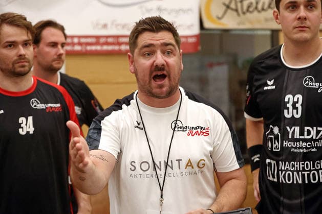 06.08.2026, xovx, Handball Lindencup, HSG Linden - TuS Holzheim Trainer Conrad Melle (HSG Linden) Linden Stadthalle Hessen Deutschland (DE) *** August 6, 2026, xovx, Lindencup Handball Tournament, HSG Linden vs. TuS Holzheim; Coach Conrad Melle, HSG Linden, Linden City Hall, Hesse, Germany, DE