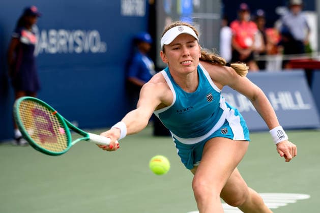 August 6, 2026, Toronto, Ontario, Canada: EKATERINA ALEXANDROVA returns the ball during her third-round match against Talia Gibson of Australia at the National Bank Open, part of the Hologic WTA, Tennis Damen Tour, at Sobeys Stadium. Tennis 2026: WTA 1000 National Bank Open Presented By Rogers.  - ZUMAr228 20260806_znp_r228_013 Copyright: xVasiliyxRyabykhx