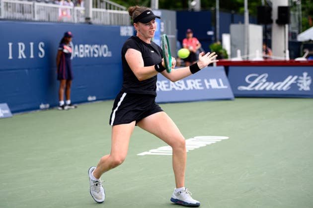 August 6, 2026, Toronto, Ontario, Canada: TALIA GIBSON of Australia returns the ball during her third-round match against Ekaterina Alexandrova at the National Bank Open, part of the Hologic WTA, Tennis Damen Tour, at Sobeys Stadium. Toronto Canada - ZUMAr228 20260806_znp_r228_007 Copyright: xVasiliyxRyabykhx