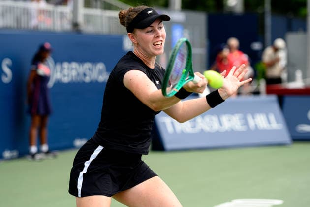August 6, 2026, Toronto, Ontario, Canada: TALIA GIBSON of Australia returns the ball during her third-round match against Ekaterina Alexandrova at the National Bank Open, part of the Hologic WTA, Tennis Damen Tour, at Sobeys Stadium. Toronto Canada - ZUMAr228 20260806_znp_r228_015 Copyright: xVasiliyxRyabykhx