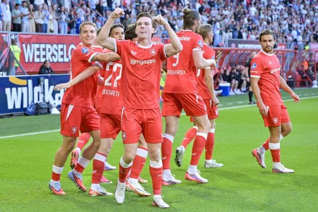 ENSCHEDE , 06Ã08-2026 , Stadium Grolsch Veste , season 2026 2027 , UEFA Europa League play-off football , match between FC Twente and FC DAC 1904 , picture shows FC Twente player Daan Rots scores the 1-0 and celebrates Twente - DAC 1904  x205489003x Copyright: