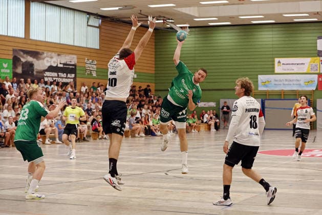 06.08.2026, xovx, Handball Lindencup, HSG Wetzlar - Pfadi Winterthur v.l. Georg Löwen (HSG Wetzlar), Ivan Simic (Pfadi Winterthur), Dominik Mappes (HSG Wetzlar), Daniel Parkhomenko (Pfadi Winterthur) Linden Stadthalle Hessen Deutschland (DE) *** August 6, 2026, xovx, Lindencup Handball, HSG Wetzlar vs. Pfadi Winterthur; Georg Löwen (HSG Wetzlar), Ivan Simic (Pfadi Winterthur), Dominik Mappes (HSG Wetzlar), Daniel Parkhomenko (Pfadi Winterthur); Linden Stadthalle, Hesse, Germany, DE