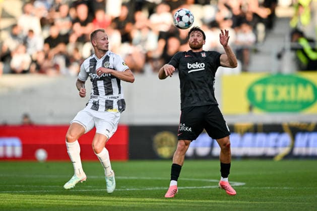 Hradec Kralove v Besiktas - UEFA Europa League HRADEC KRALOVE, CZECH REPUBLIC - AUGUST 6: Ondrej Mihalik of Hradec Kralove (L) in action against Salih Ozcan of Besiktas (R) during the UEFA Europa League third qualifying round match between FC Hracek Kralove and Besiktas JK at FINEP Arena in Hradec Kralove, Czech Republic on August 6, 2026. Lukas Kabon Anadolu Hradec Kralove Czech Republic. Editorial use only. Please get in touch for any other usage.  Copyright: x2026xAnadoluxLukasxKabonx