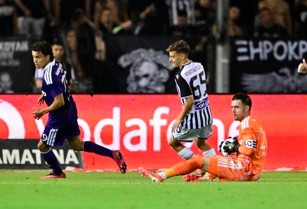 PAOK v RSC Anderlecht - UEFA Europa League THESSALONIKI, GREECE - AUGUST 06 : Coosemans Colin goalkeeper of RSC Anderlecht during the UEFA Europa League third qualifying round1st leg match between PAOK and RSC Anderlecht on August 6, 2026 in Thessaloniki, Greece, 06 08 2026 Thessaloniki Greece  Copyright: xJanxDexMeuleneirx