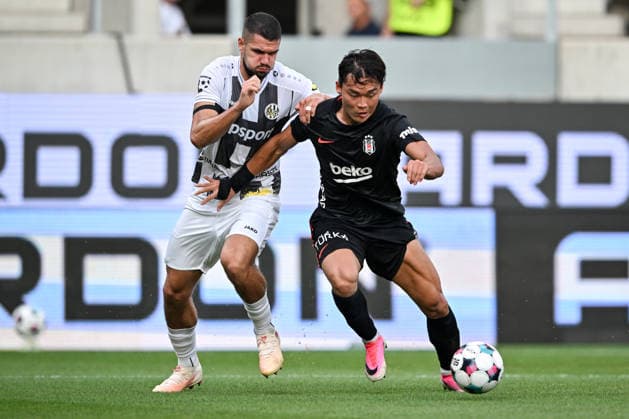 Hradec Kralove v Besiktas - UEFA Europa League HRADEC KRALOVE, CZECH REPUBLIC - AUGUST 6: Filip Cihak of Hradec Kralove (L) in action against Hyeongyu Oh of Besiktas (R) during the UEFA Europa League third qualifying round match between FC Hracek Kralove and Besiktas JK at FINEP Arena in Hradec Kralove, Czech Republic on August 6, 2026. Lukas Kabon Anadolu Hradec Kralove Czech Republic. Editorial use only. Please get in touch for any other usage.  Copyright: x2026xAnadoluxLukasxKabonx