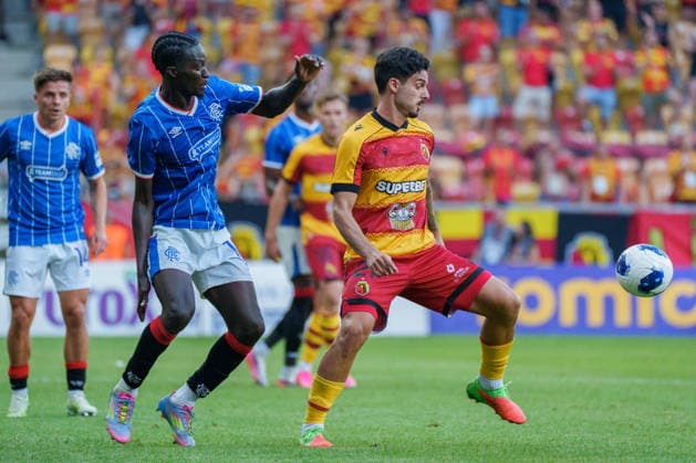 Sergio Lozano and Mohammed Diomande seen during UEFA Europa League 26 27 3rd qualifying round 1st leg match between teams of Jagiellonia Bialystok and Rangers F.C. (Lukasz Germaniuk Ball Raw Images) Bialystok Chorten Arena Poland Copyright: xLukaszxGermaniukx 260806WSZ-080