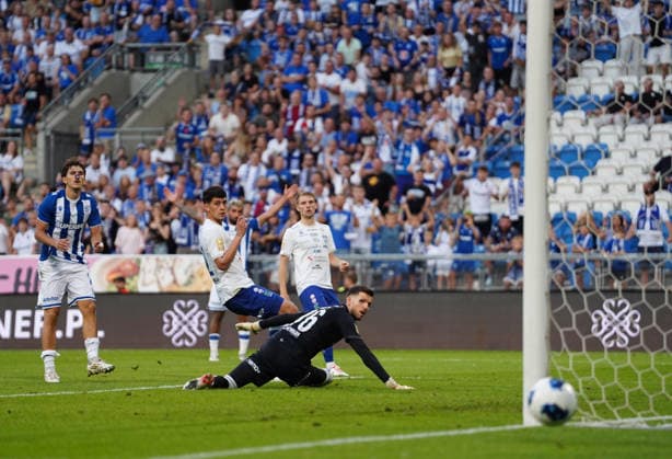 Mark Jensen of KI Klaksvik looks at the missed shot during UEFA Conference League - Third Qualifying Round season 26 27 match between teams of Lech Poznan and KI Klaksvik (Ruslan Taran Ball Raw Images) Poznan Enea Stadion Poland Copyright: xRuslanxTaranx RUS_LPOvKLA-0103