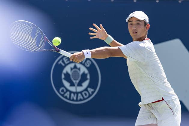 August 6, 2026, Montreal, Quebec, Canada: JUNCHENG SHANG from China backhand in match against Luciano Darderi (19) from Italia in third round at Canadian Open at IGA stadium in Montreal, Quebec, Canada on 2026-08-06 TENNIS: Canadian Open Montreal 2026  - ZUMAl189 20260806_zsp_l189_007 Copyright: xYannickxLegarex