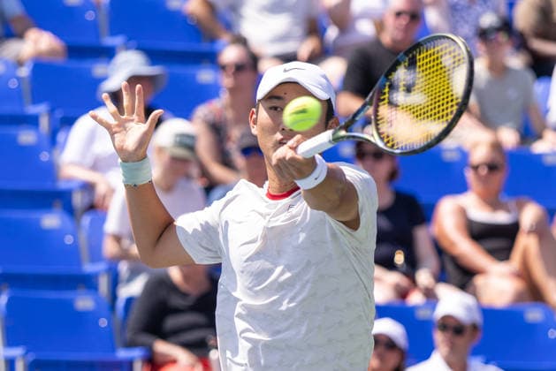 August 6, 2026, Montreal, Quebec, Canada: JUNCHENG SHANG from China forehand in match against Luciano Darderi (19) from Italia in third round at Canadian Open at IGA stadium in Montreal, Quebec, Canada on 2026-08-06 TENNIS: Canadian Open Montreal 2026  - ZUMAl189 20260806_zsp_l189_009 Copyright: xYannickxLegarex