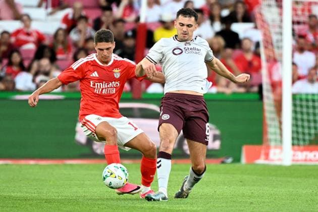 Oisin McEntee of Heart of Midlothian Benfica v Hearts, UEFA Europa League, 3rd Qualifying Round, Football, Estadio da Luz, Lisbon, Portugal - 06 Aug 2026Lisbon Estadio da Luz Scotland Portugal  Copyright: xZedxJameson Shutterstockx 17050166ah