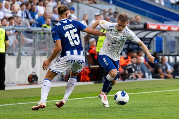 Poznan 06.08.2026. Football UEFA Europa League match between Lech Poznan and Klaksvik in Poznan, Poland --- Mecz pilka nozna UEFA Europa League pomiedzy Lechem Poznan a Klaksvik w Poznaniu Persons Shown : Michal Gurgul, Joannes Danielsen Fot. Tomasz Kluczynski Arena Akcji NEWSPIX.PL --- newspix.pl 