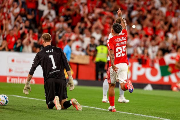 Estádio da Luz Gianluca Prestianni forward of Benfica celebrates after scoring the team s fourth goal during the first leg of the UEFA Europa League third qualifying round match between SL Benfica and Heart of Midlothian FC at the Estádio da Luz, on August 6, 2026, in Lisbon, Portugal. UEFA Europa League - Third Qualifying Round (First Leg) - SL Benfica vs Heart of Midlothian FC (Valter Gouveia SPP)  Copyright: xValterxGouveia SPPx Sportspressphoto_SPR201637