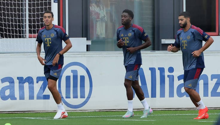 06.08.2026, FC Bayern Muenchen Training, Fussball, im Bild: Jamal Musiala (FC Bayern Muenchen), Alphons Davies (FC Bayern Muenchen) und Ismael Saibari (FC Bayern Muenchen) *** August 6, 2026, FC Bayern Munich Training, Soccer, Sports, Pictured: Jamal Musiala (FC Bayern Munich), Alphons Davies (FC Bayern Munich), and Ismael Saibari (FC Bayern Munich)