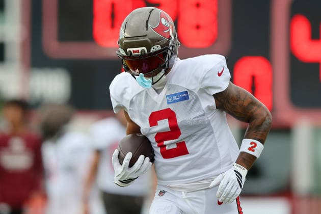 TAMPA, FL - AUGUST 06: Tampa Bay Buccaneers Wide Receiver Emeka Egbuka (2) goes thru drills during Training Camp on August 06, 2026 at the AdventHealth Training Center at One Buccaneer Place in Tampa, Florida. (Photo by Cliff Welch Icon Sportswire) NFL, American Football Herren, USA AUG 06 Tampa Bay Buccaneers Training Camp EDITORIAL USE ONLY Icon357260806045