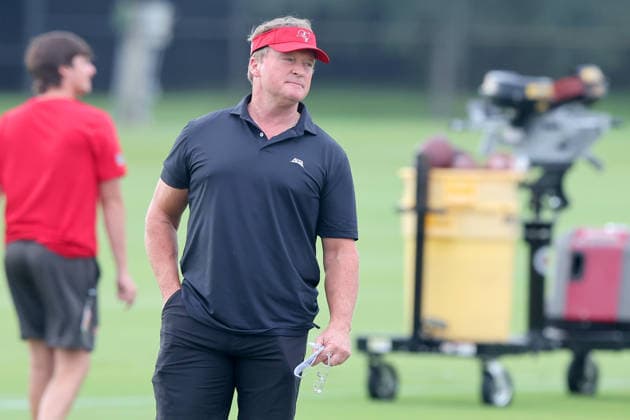 TAMPA, FL - AUGUST 06: Tampa Bay Buccaneers Former Head Coach Jon Gruden watches the action on the field during Training Camp on August 06, 2026 at the AdventHealth Training Center at One Buccaneer Place in Tampa, Florida. (Photo by Cliff Welch Icon Sportswire) NFL, American Football Herren, USA AUG 06 Tampa Bay Buccaneers Training Camp EDITORIAL USE ONLY Icon357260806048