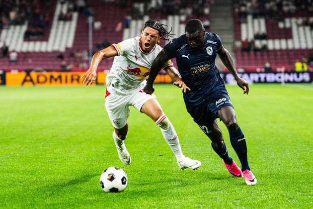 SOCCER - UEFA EL, RBS vs Pafos SALZBURG,AUSTRIA,06.AUG.26 - SOCCER - UEFA Europa League, qualification, Red Bull Salzburg vs Pafos FC. Image shows Enrique Aguilar (RBS) and Ken Sema (Pafos).  GEPAxpictures xJulioxArellano